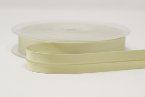 bia03-1206 satin bias 18mm wide, nil
