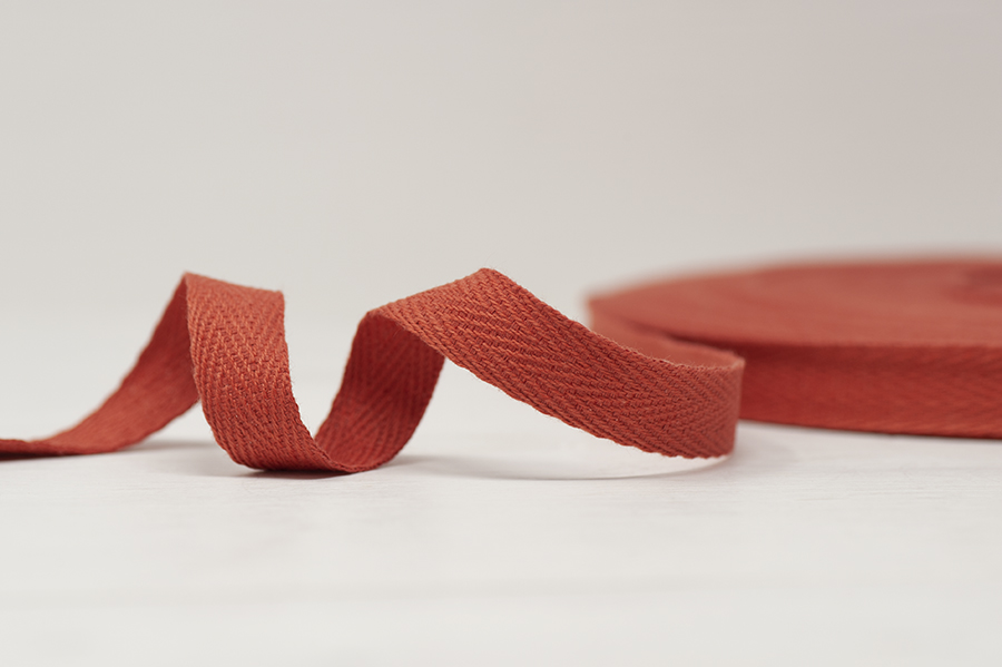 ht15-5179 - 15mm herringbone webbing, 100% cotton