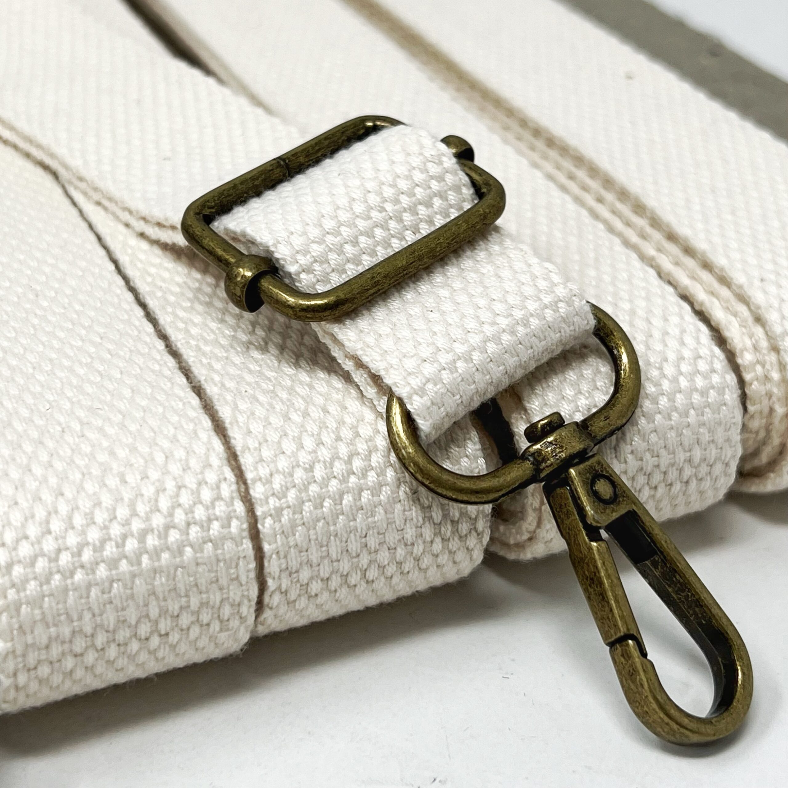dw1911-25-3 natural, 25mm cotton mix webbing - Image 2