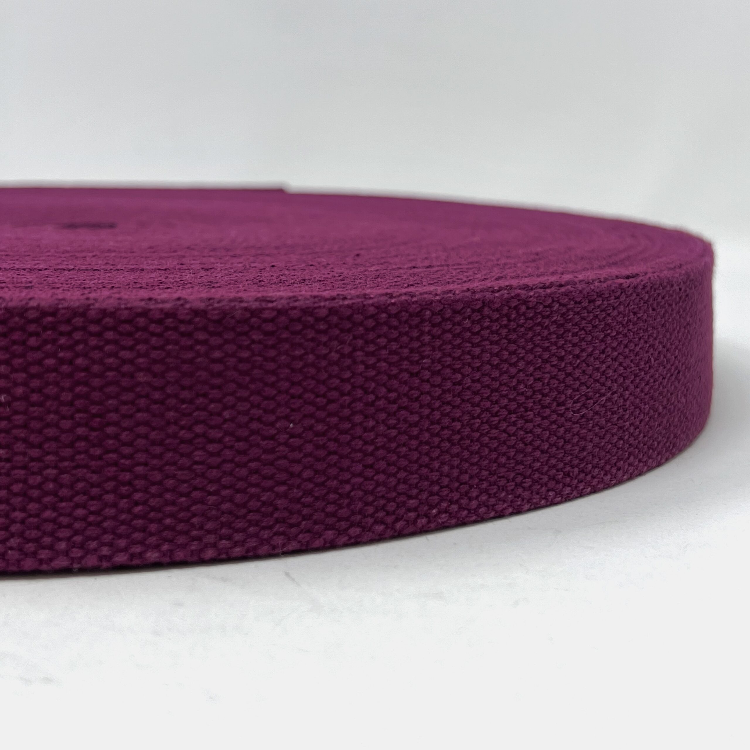 dw1911-38-34 plum, 38mm cotton mix webbing - Image 4