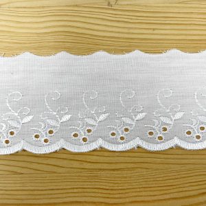 420073 - 75mm white broderie anglaise